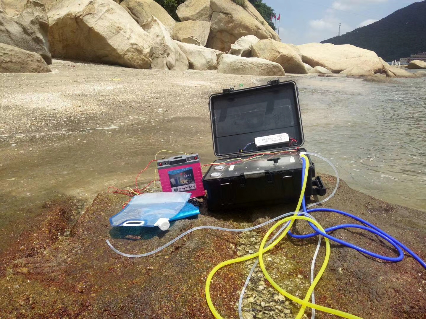 Portable seawater desalination equipment for boats and yachts